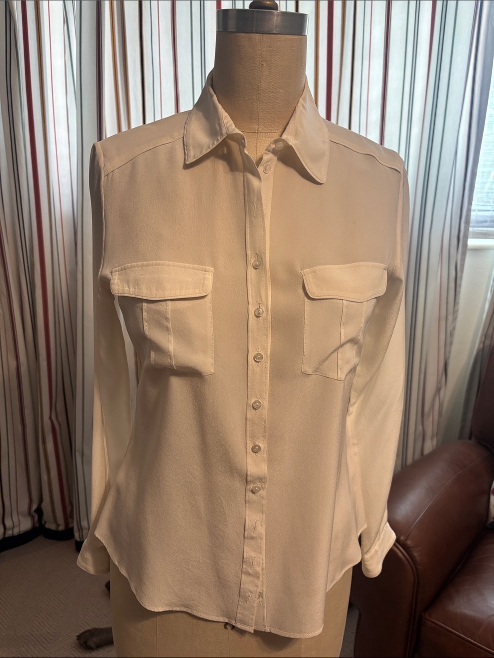 Anne Fontaine Cream Button-Up Silk Blouse with Chest Pockets